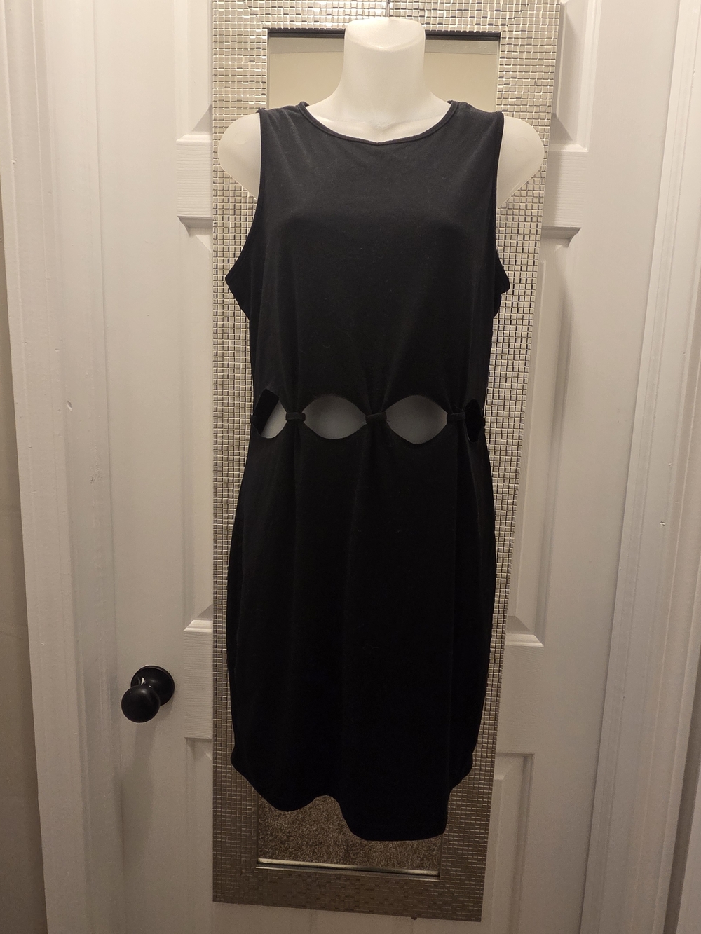 Women’s Black Sleeveless Cutout Waist Dress